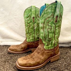 Corral women’s cowboy boots green and tan size size 7
